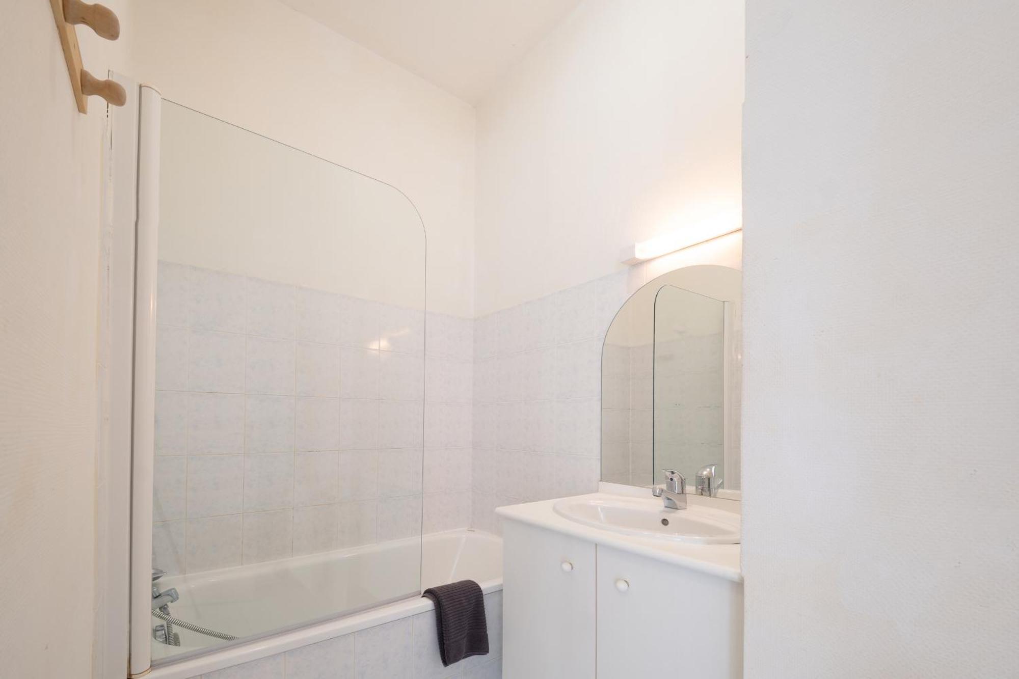 nid douillet 4places 2lits cœur de ville logement Hote-Zen wifi Segré Extérieur photo